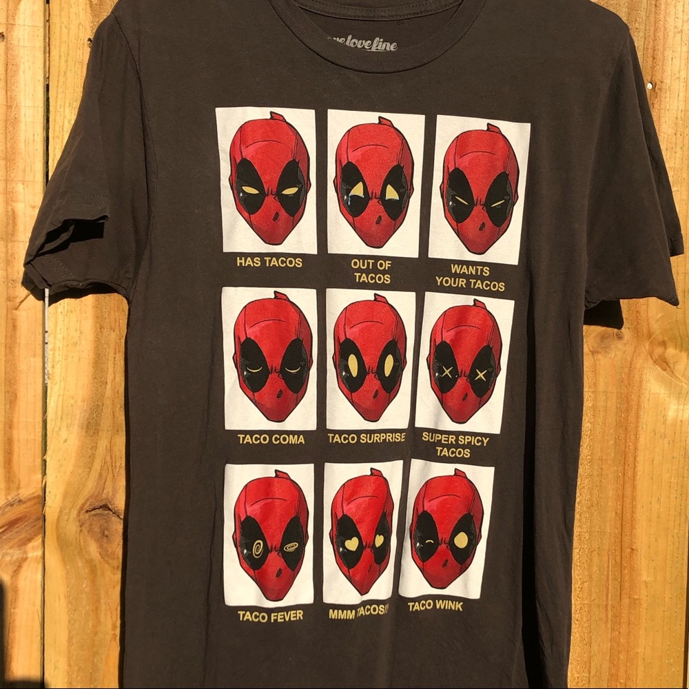 Deadpool men’s medium shirt
